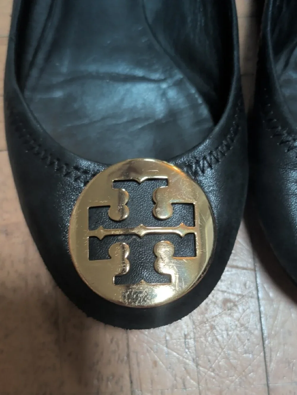 Tory Burch Black Leather Minnie Travel Ballet Flats Size 6.5 Gold Logo